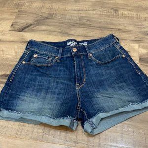 Short jeans